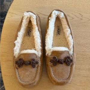 UGG Tan Kids Shoes with Cream Lining